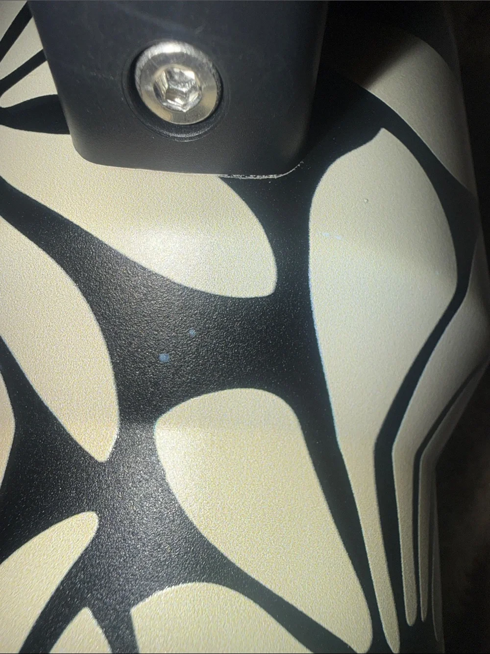 Stanley Black & Cream Floral Travel Mug with Gold Accent - Picture 7 of 8